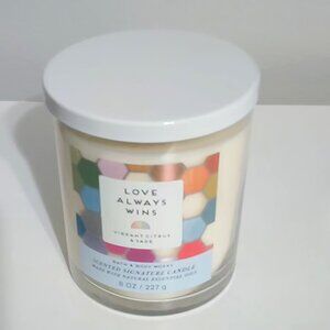 Bath and body Works LOVE ALWAYS WINS single wick Candle